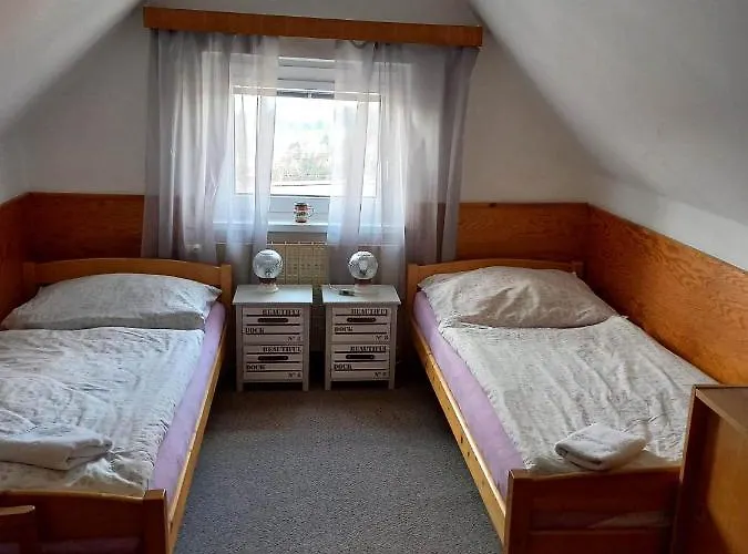 Restaurace A Maja Guest house 3*